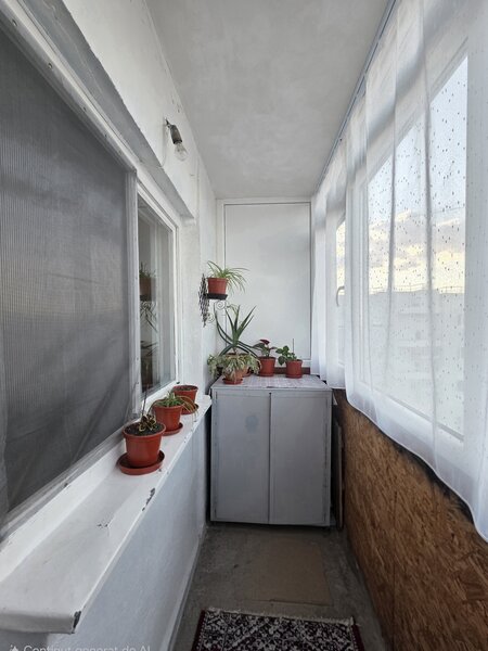 Piata Trapezului, 1 minut metrou,